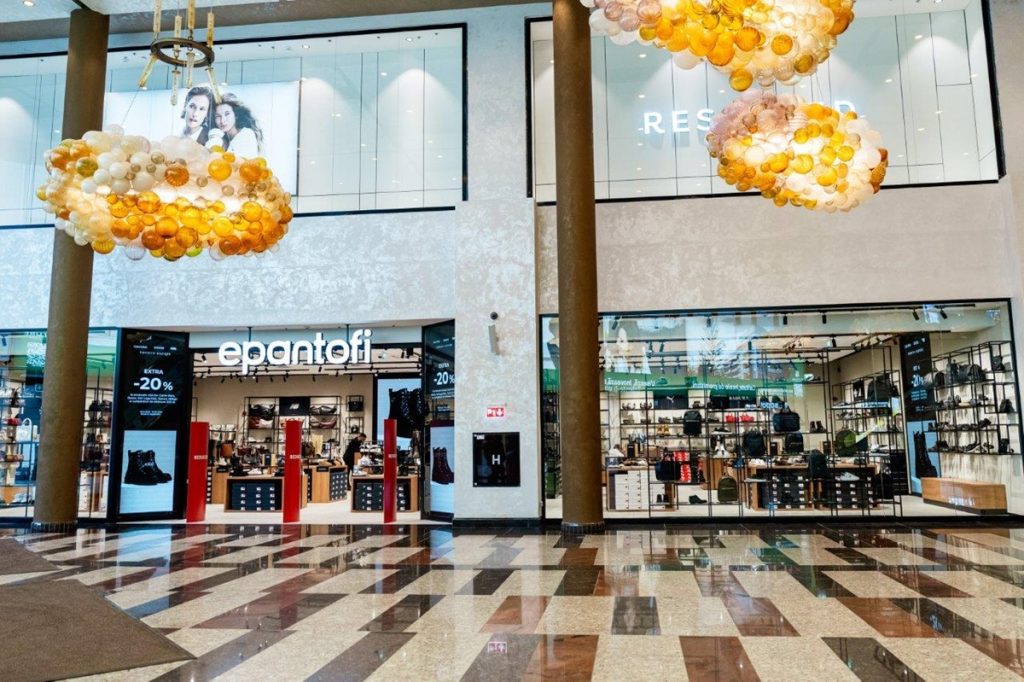  epantofi a deschis un magazin la Iulius Mall